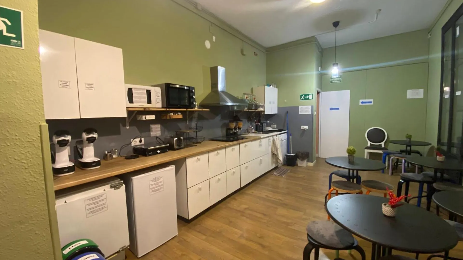 Sant Antoni Hostal, Sustainable Tourism Барселона Гостевой дом