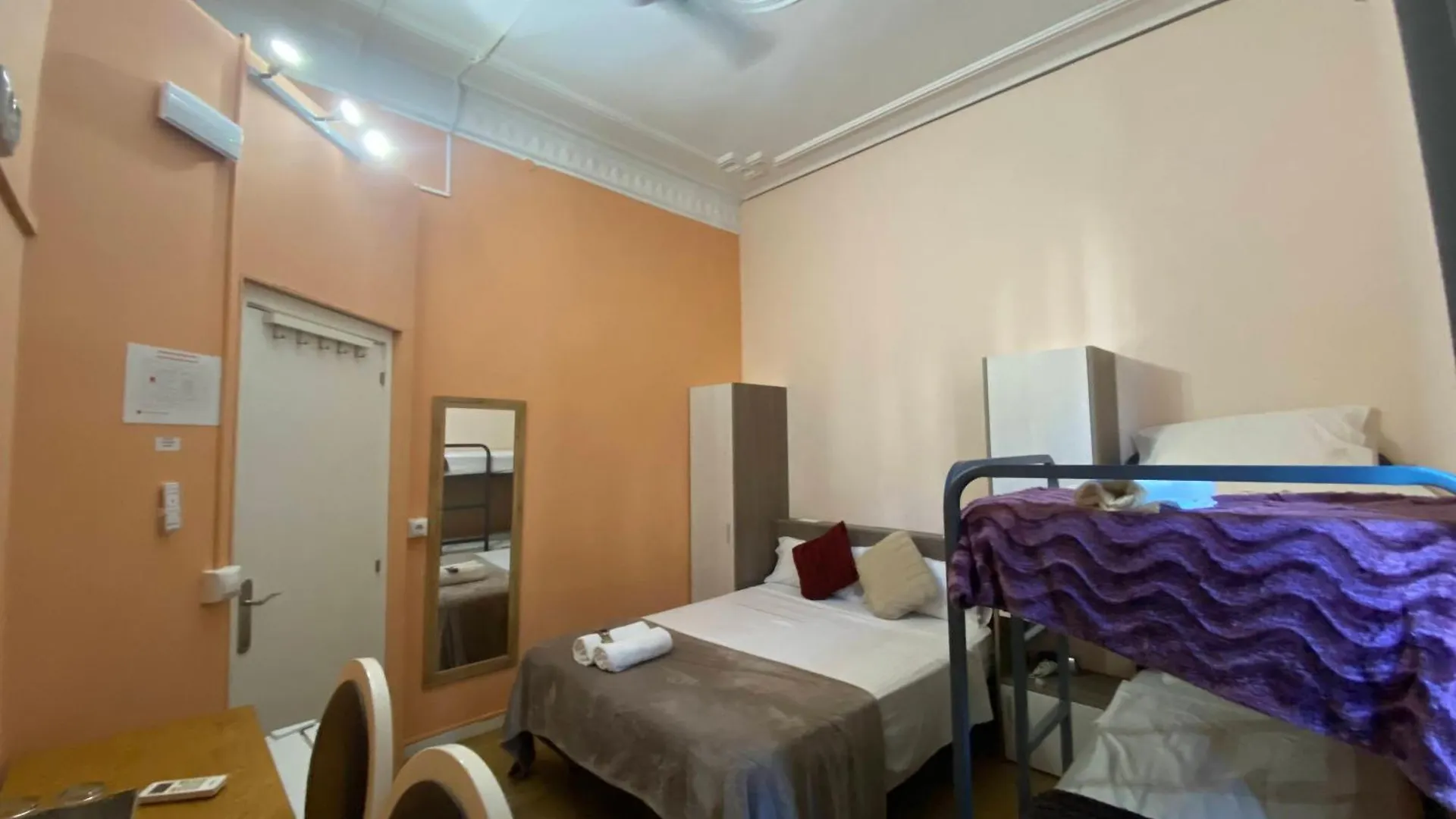 Sant Antoni Hostal, Sustainable Tourism Barcellona 0*,