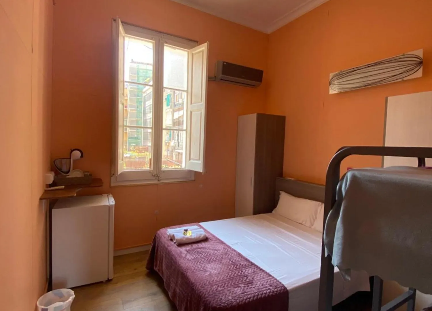Sant Antoni Hostal, Sustainable Tourism Barcellona Affittacamere